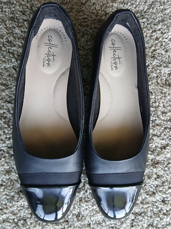 Clarks Shoes - Clarks Black Women's Cap-Toe Ballet Flats with Patent Toe